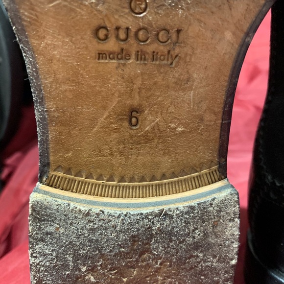 *GUCCI* STRAND LEATHER WINGTIP CHELSEA BOOTS - Picture 5 of 5